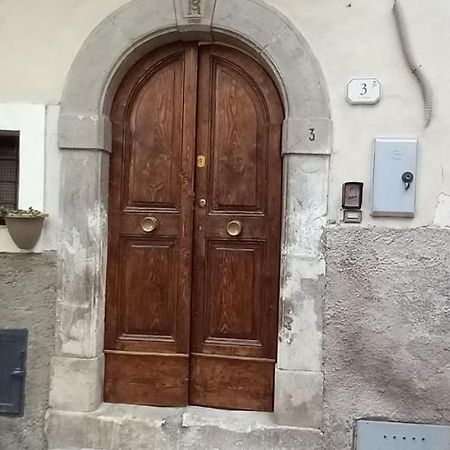 L'Antica Torre Villa Pettorano sul Gizio Luaran gambar